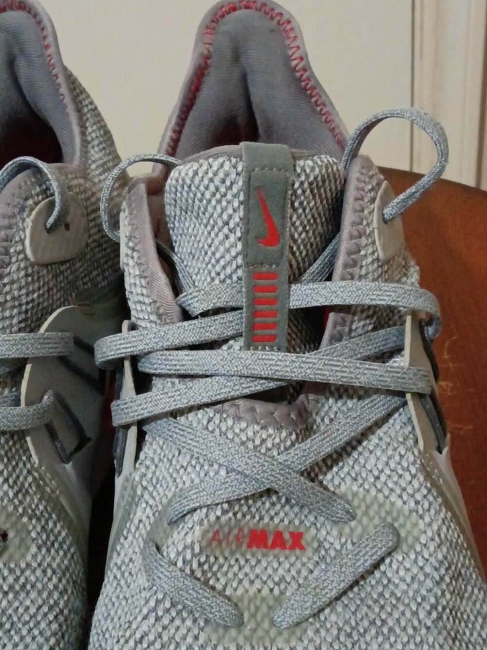 Nike Air Max Sequent 3 Mens Sz 10.5 Grey University Red Running Shoe 921694-060 - Picture 6 of 14